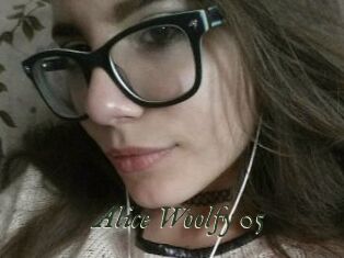 Alice_Woolfy_05