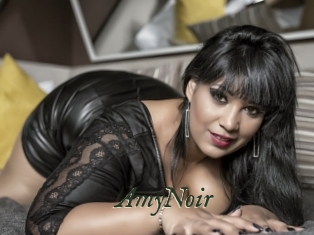 AmyNoir Gratis Strip