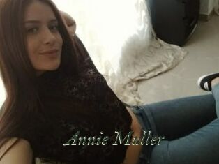 Annie_Muller