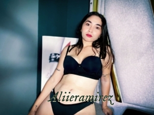 aliieramirez Gratis Strip