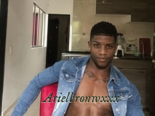 arielbronwxxx Gratis Strip
