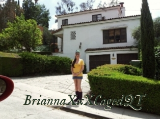BriannaXxXCagedQT Gratis Strip
