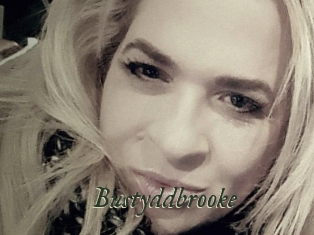 bustyddbrooke Gratis Strip