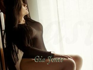 Gia_Jones