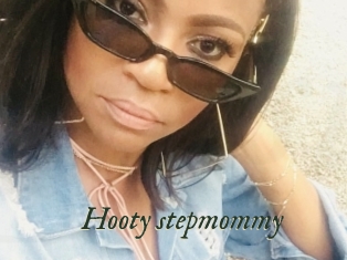 Hooty_stepmommy