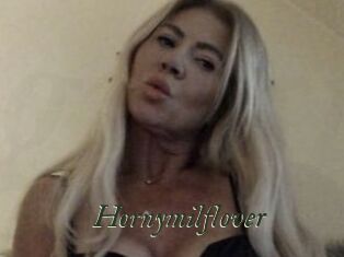 Hornymilflover