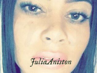 Julia_Aniston