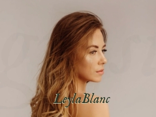 LeylaBlanc Gratis Strip