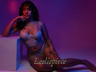 lesliepirce Gratis Strip