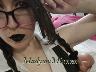 MadysonMinxxx Gratis Strip