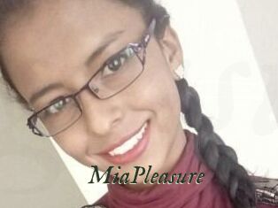 Mia_Pleasure