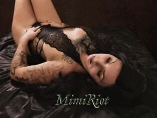 Mimi_Riot