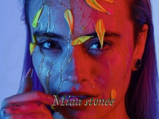 Miaa_stonee