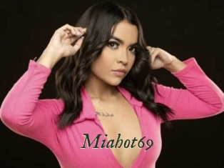 Miahot69