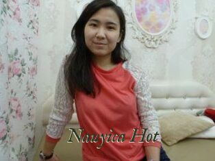 Nauyica_Hot