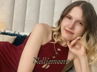 nelliemoore Gratis Strip