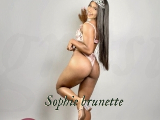 sophie_brunette Gratis Strip