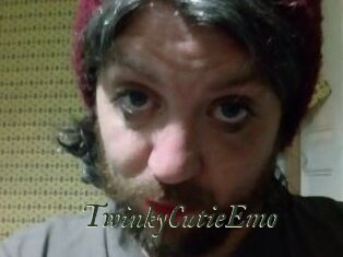 TwinkyCutieEmo Gratis Strip