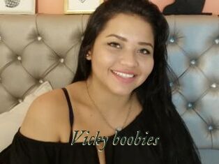 Vicky_boobies