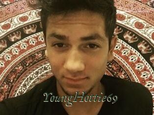 YoungHottie69 Gratis Strip
